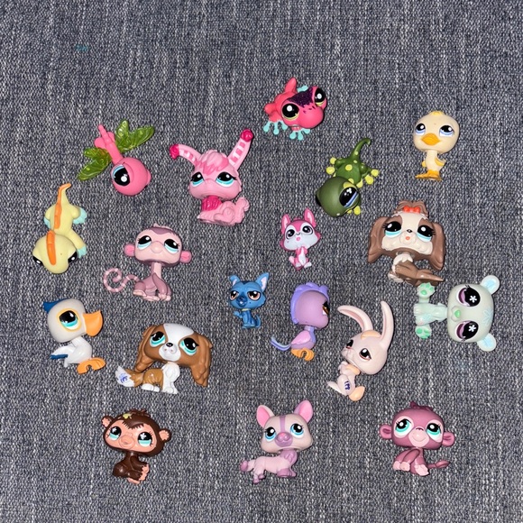 Littlest Pet Shop Small Pet Figurine Bundle - Picture 1 of 8
